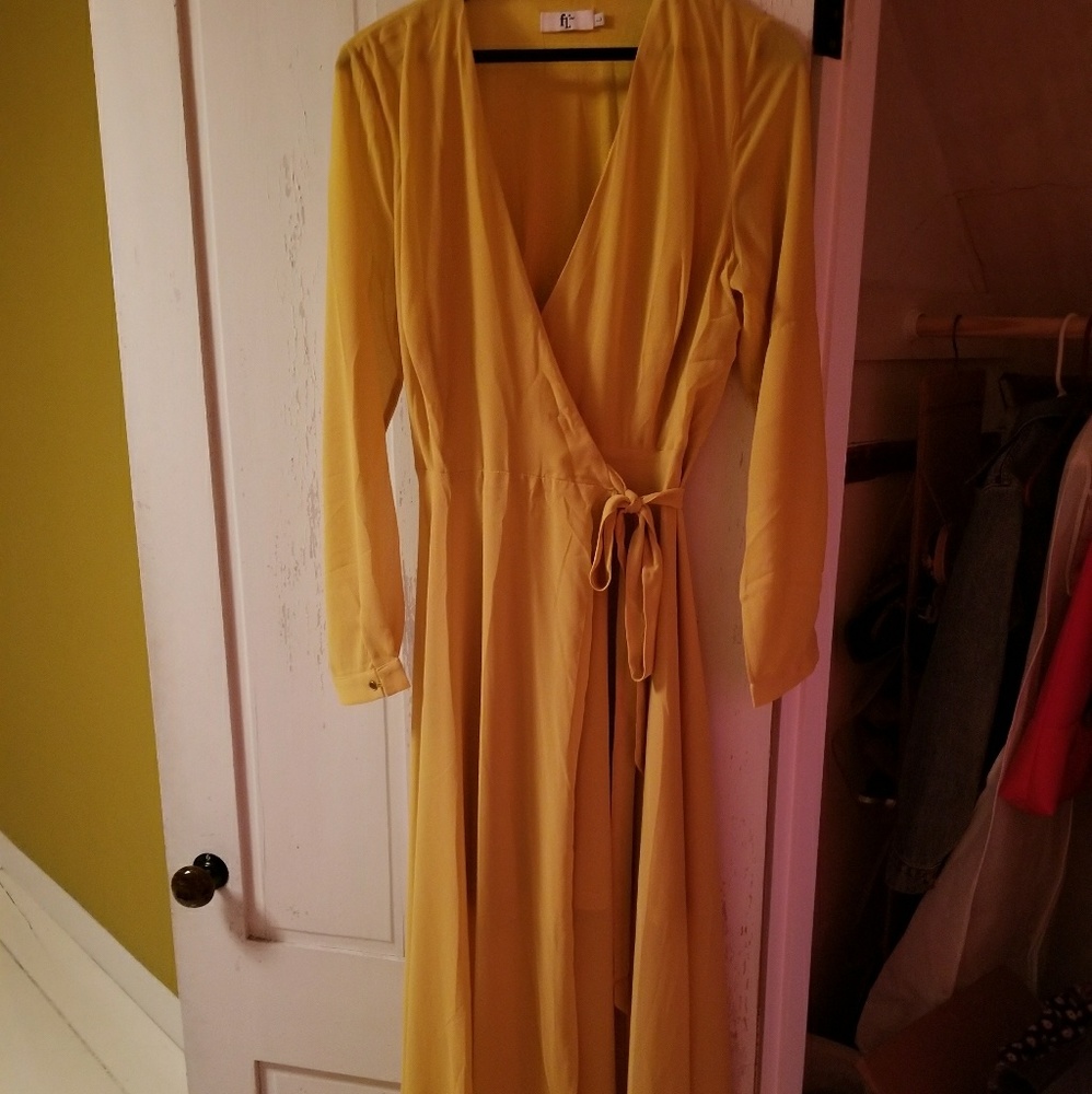 Nwot Mustard colored floor length dress